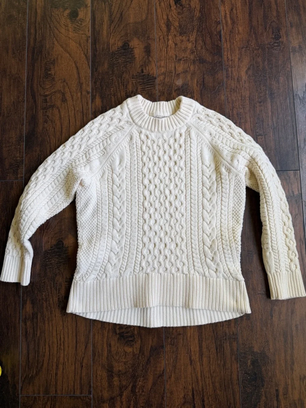 J.crew women’s ivory colored sweater size S (U9)